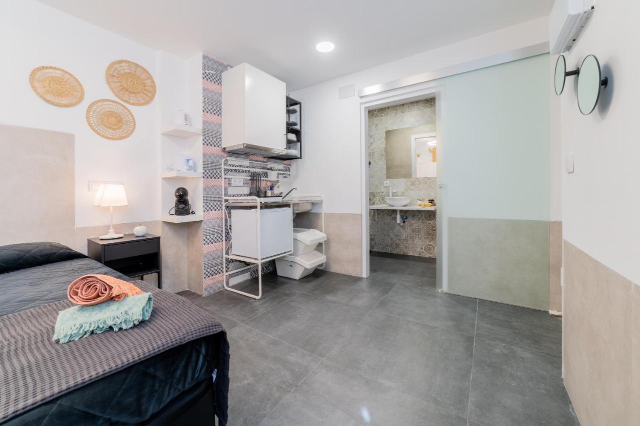 Aptuvalencia-F&B Sol Sl Dış mekan fotoğraf