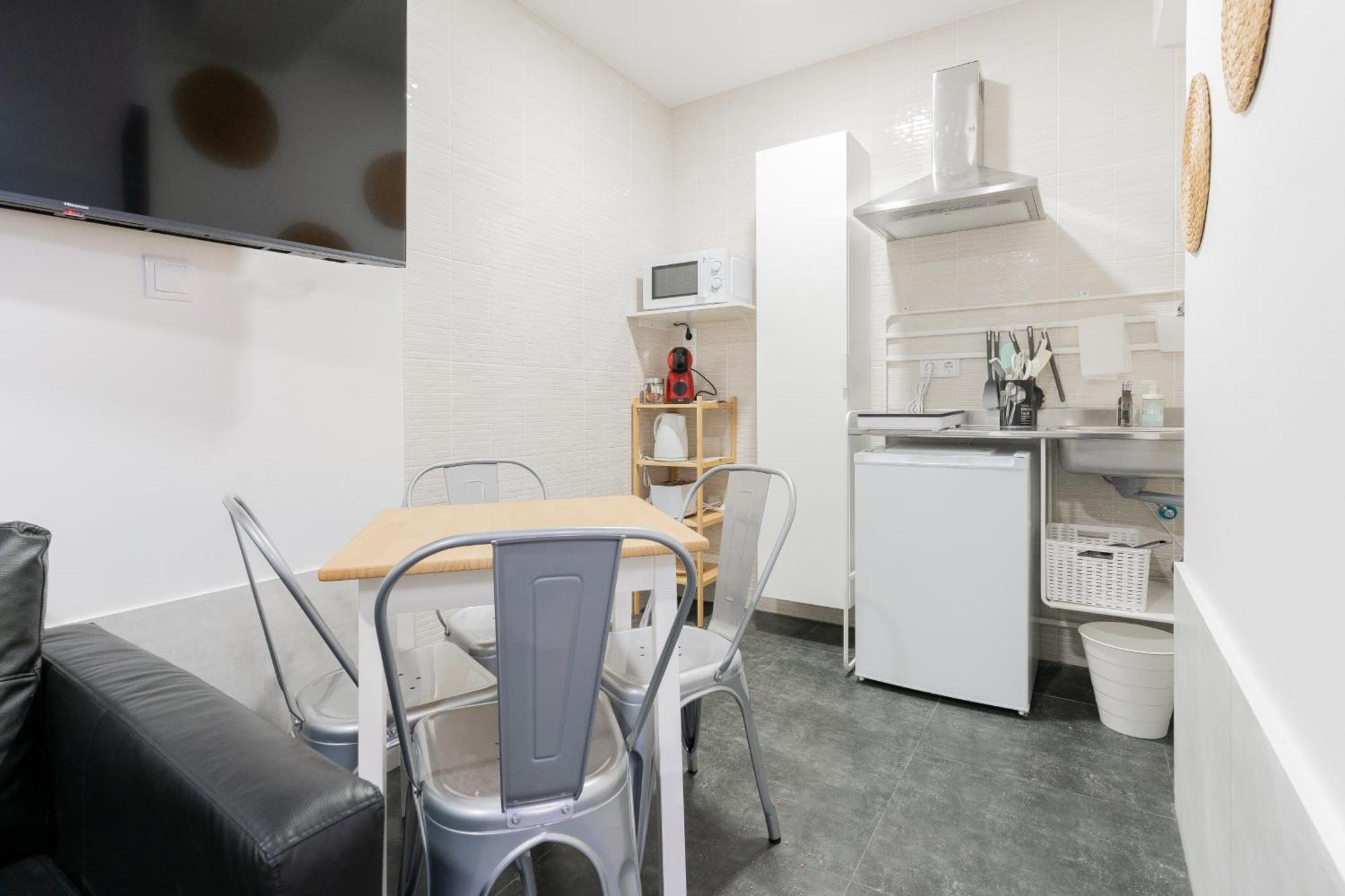 Aptuvalencia-F&B Sol Sl Dış mekan fotoğraf