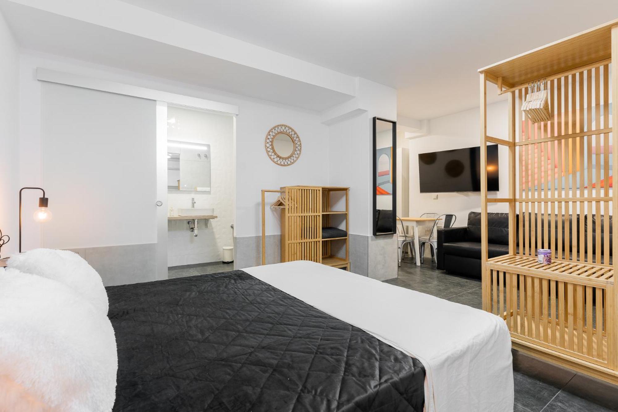 Aptuvalencia-F&B Sol Sl Dış mekan fotoğraf